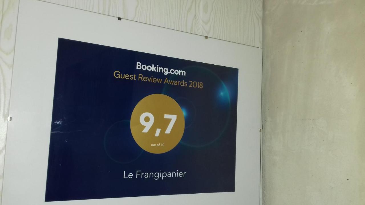 Le Frangipanier Hotel Le Barroux Екстериор снимка